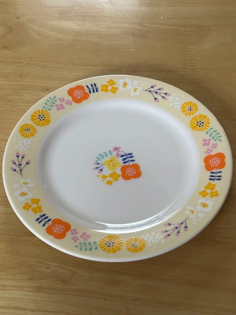 Thumbnail of Ginza Cozy Corner Floral Cake Plate