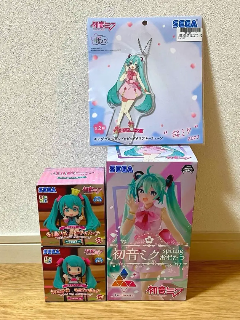 学マス　ホロライブ　初音ミク　桜ミク　最新フィギュアまとめ売り Amazon.co.jp: TAITO 桜ミク 描き下ろしフィギュア 2021ver