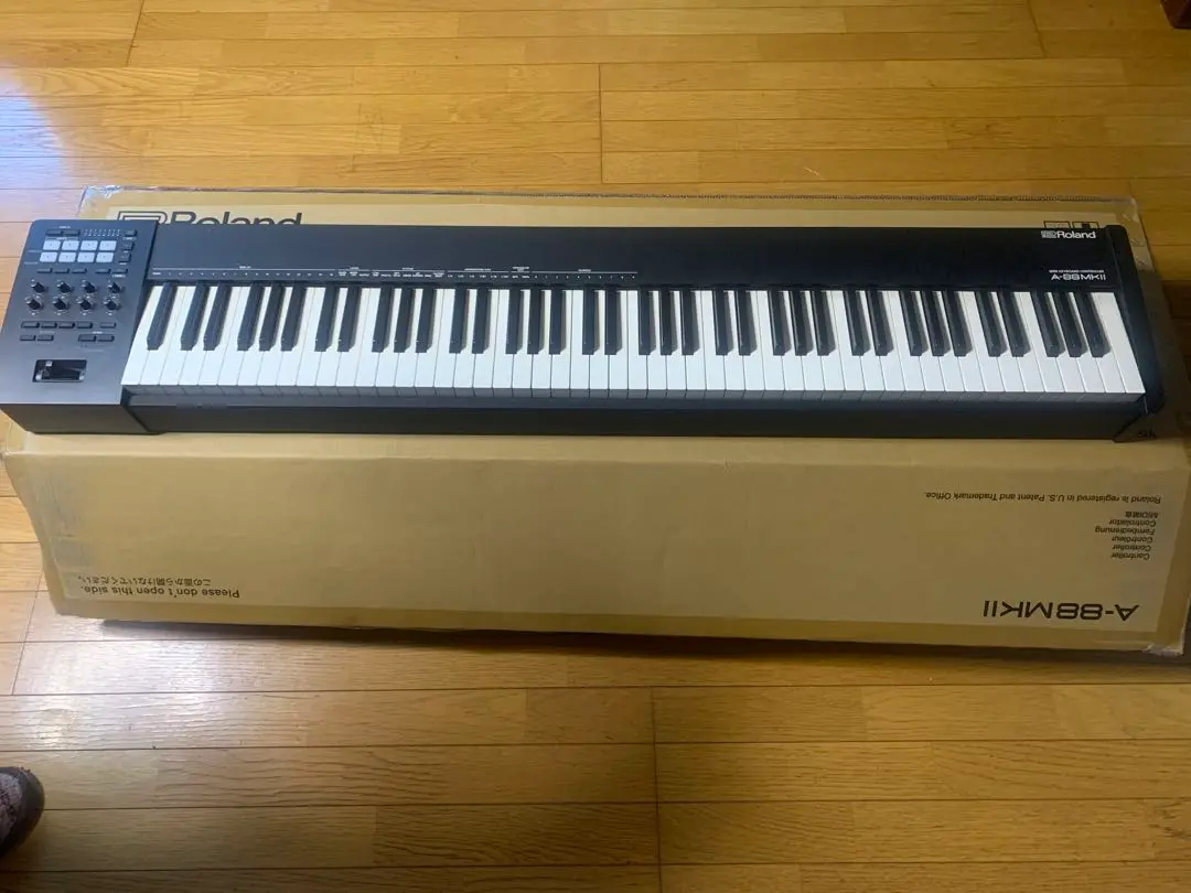 【MIDIキーボード】ROLAND ( ローランド ) / A-88 みみ様 MIDIキーボード】ROLAND ( ローランド ) / A-88 みみ様