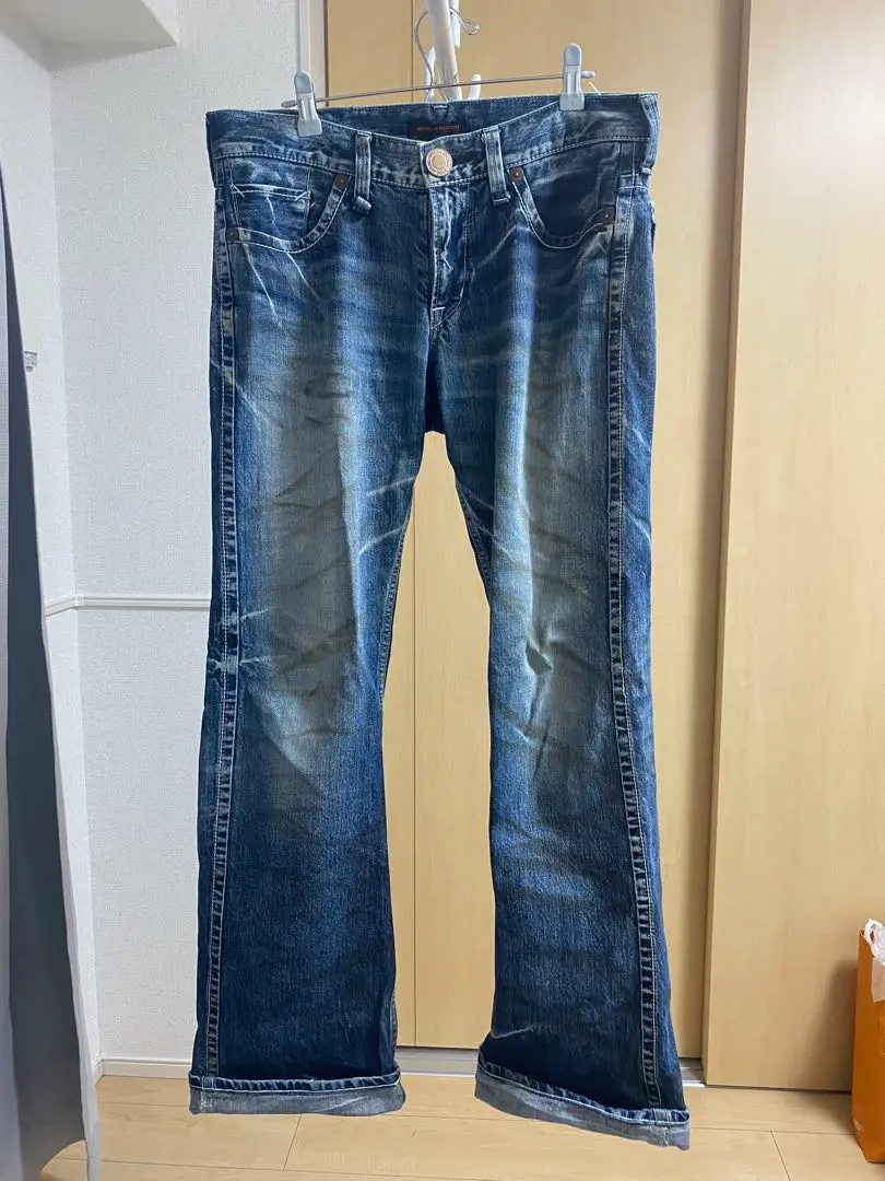 BLUE WAY 喇叭牛仔褲 的縮圖