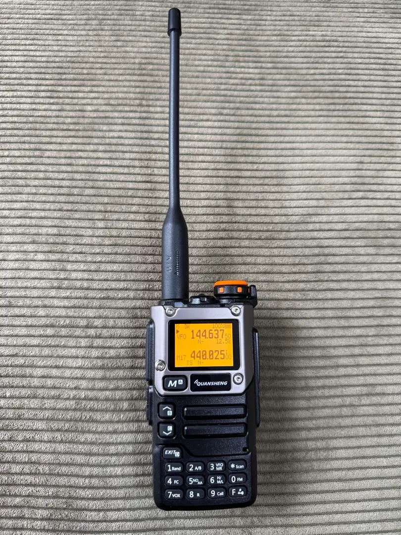 新デザインワイドバンドラジオ　UV-K5　 ９９９メモリー搭載機・オプション3点 新デザイン ワイドバンドラジオ UV-K5（99）999cH搭載機