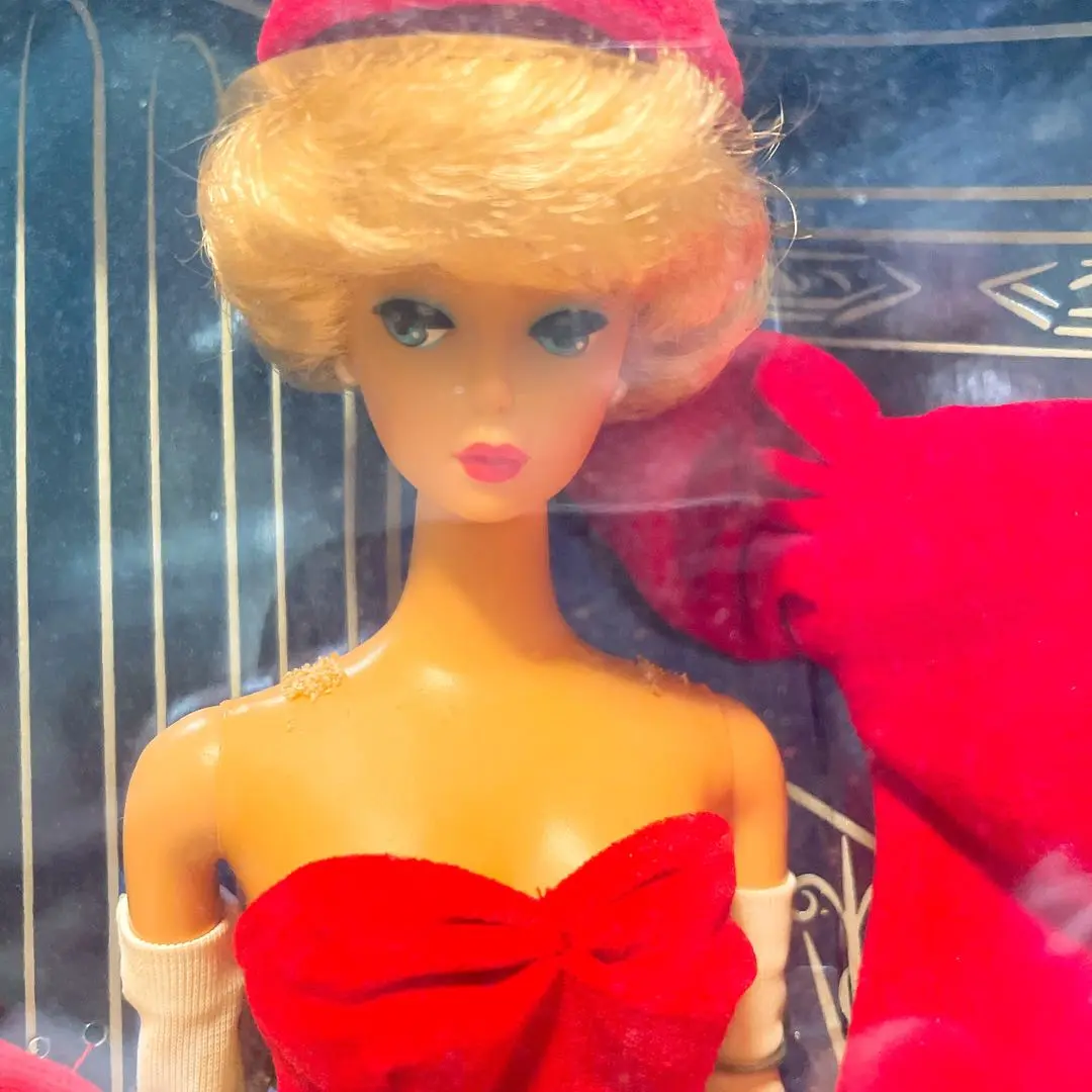 バービー人形 Silken FLAME Amazon.com: Silken Flame Barbie Doll : Toys & Games