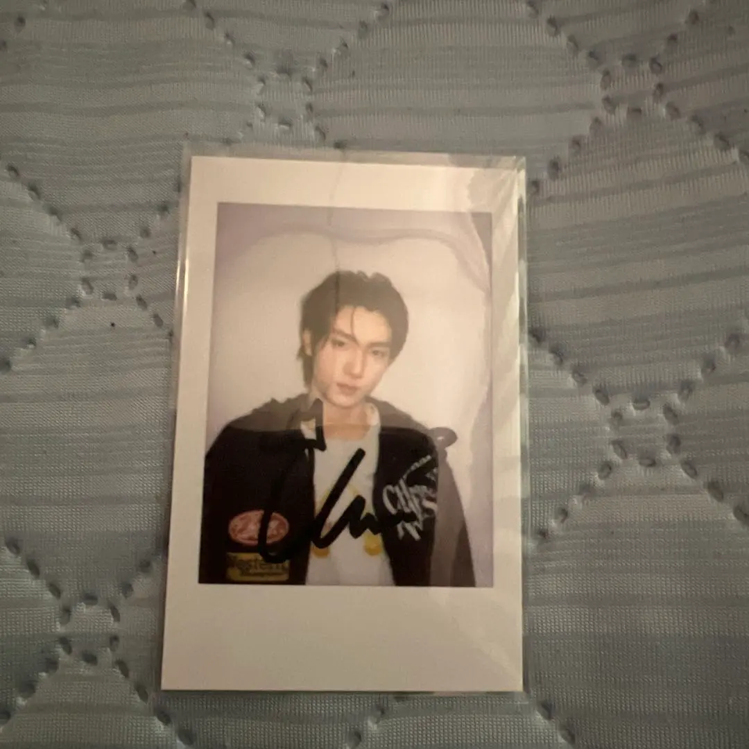 Thumbnail of TWS Yongjae Beijing Cheki Trading Card