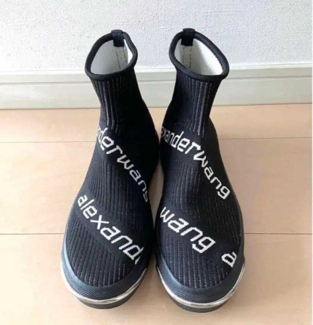 アレキサンダーワン☆ロゴソックススニーカーブーツ36黒 2025年最新】alexander wang ソックスの人気アイテム - メルカリ