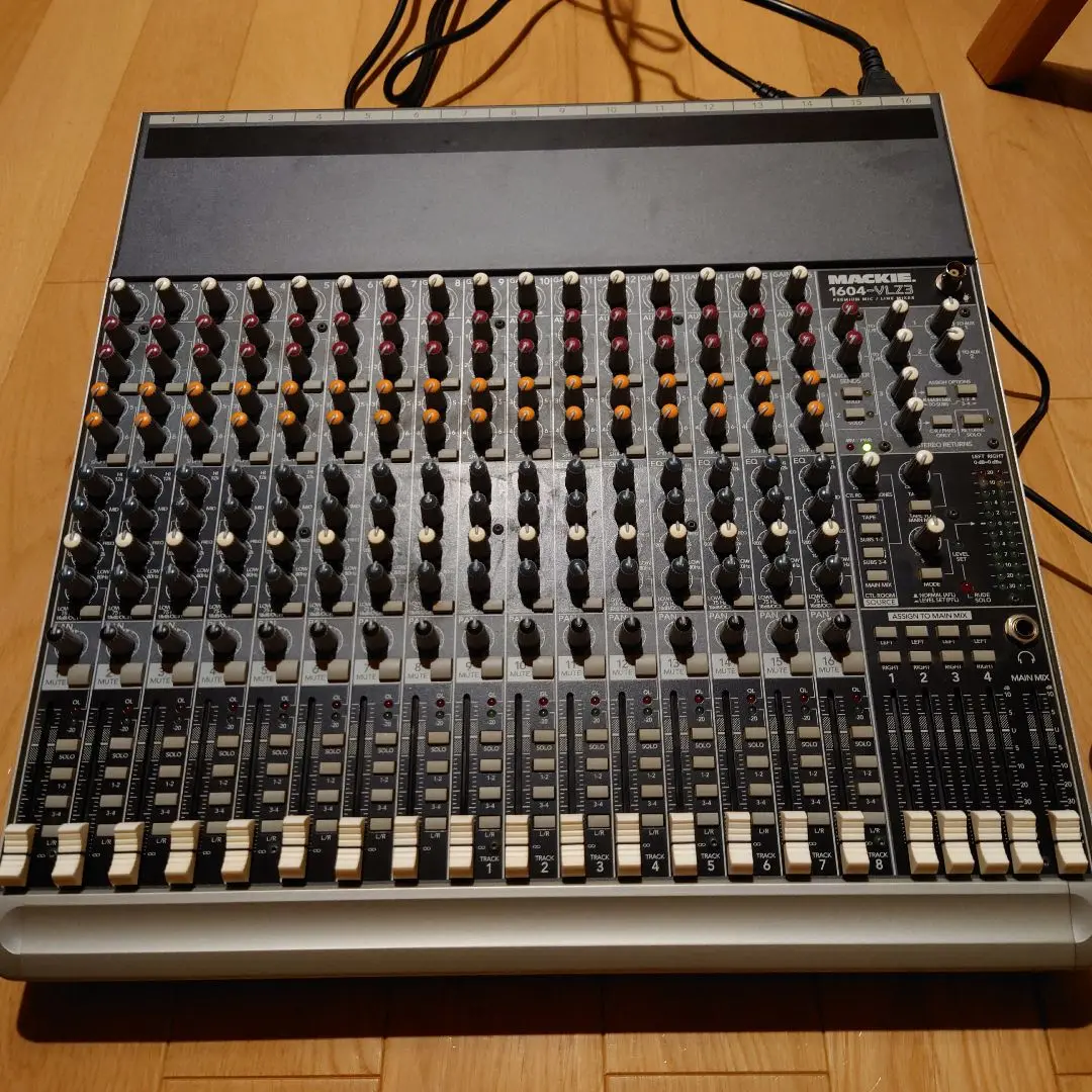 マッキー　1604-vlz3 16チャンネルミキサー　MACKIE PA Amazon.com: Mackie 1604-VLZ3 16-Channel Compact Mixer