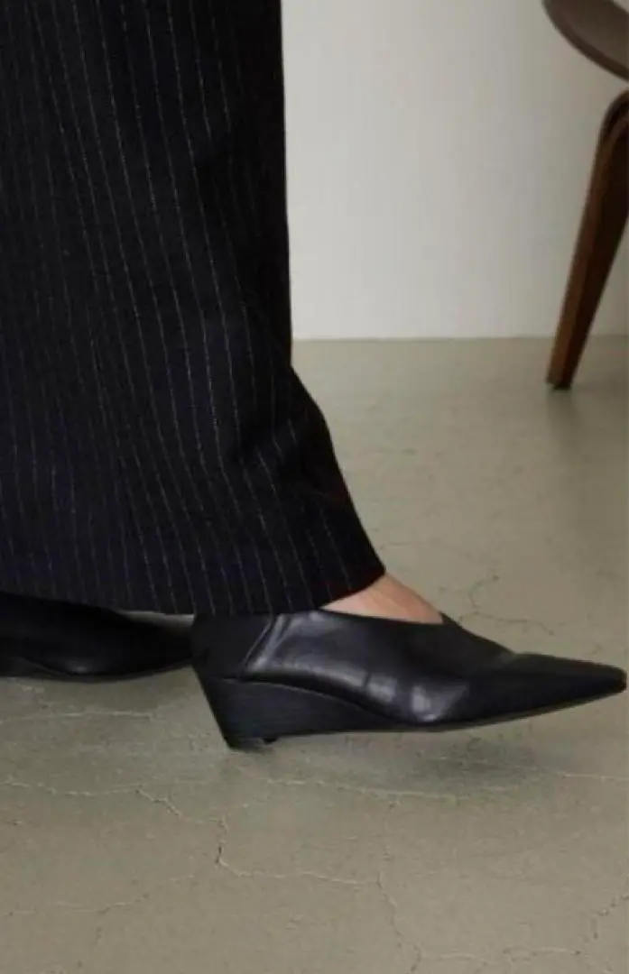 【美品】RIM.ARK リムアーク 18AWブーティライクシューズ パンプス RIM.ARK（リムアーク）の「Pointed toe mule（パンプス）」 - WEAR