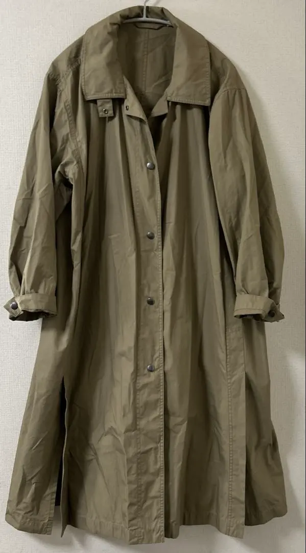優衣庫 輕型長大衣 橄欖綠 的縮圖