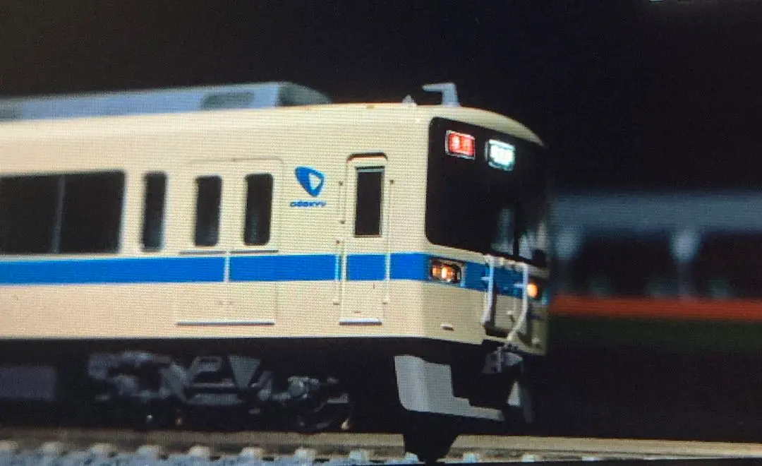 グリーンマックス31537 小田急8000形　増結4両モーターなし 31537＞小田急8000形（更新車・行先点灯）増結4両編成セット