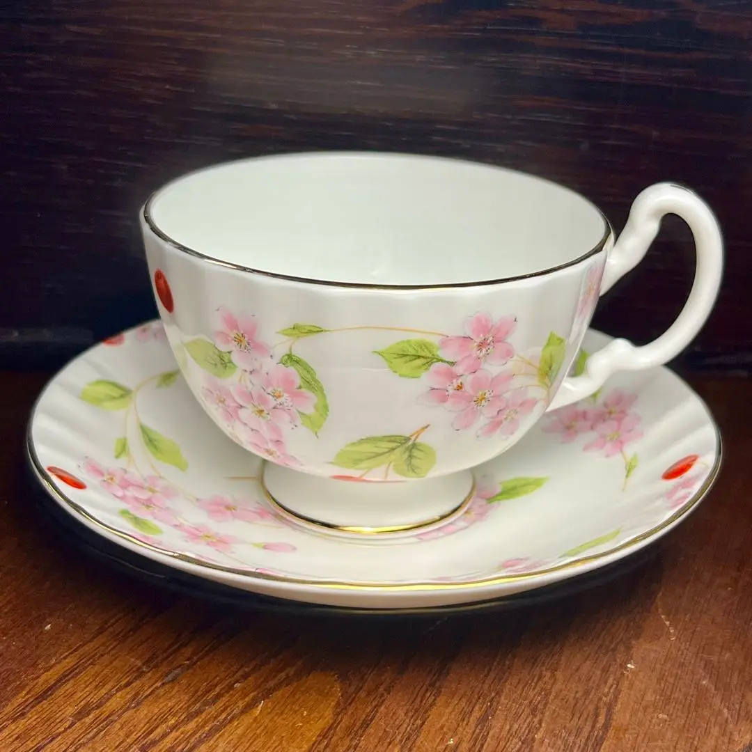 Aynsley チェリーブロッサム　食器セット　エインズレイ　桜 Aynsley チェリーブロッサム 食器セット エインズレイ 桜 - メルカリ