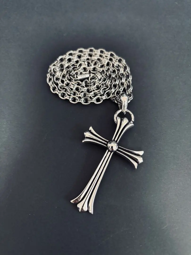 Thumbnail of Necklace Large Cross Paper Chain Silver 925