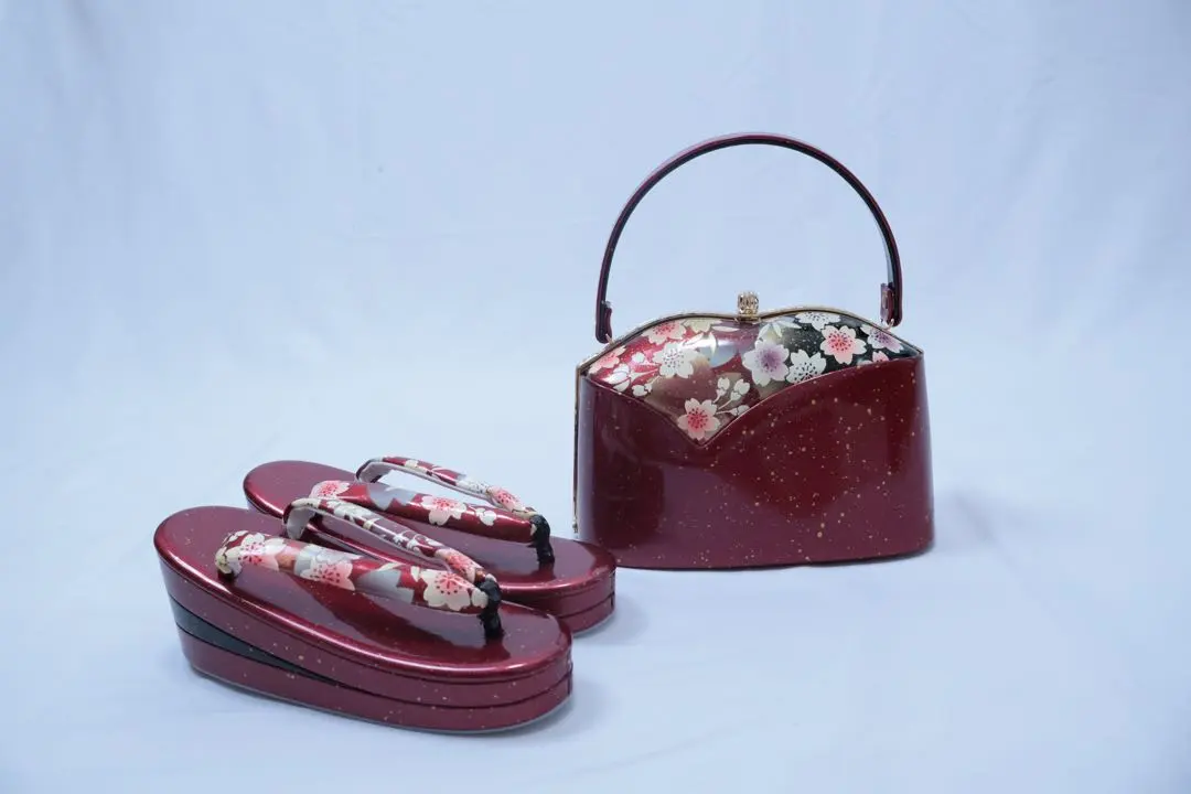 紅色漆皮手袋包和草履套裝 S 碼 的縮圖