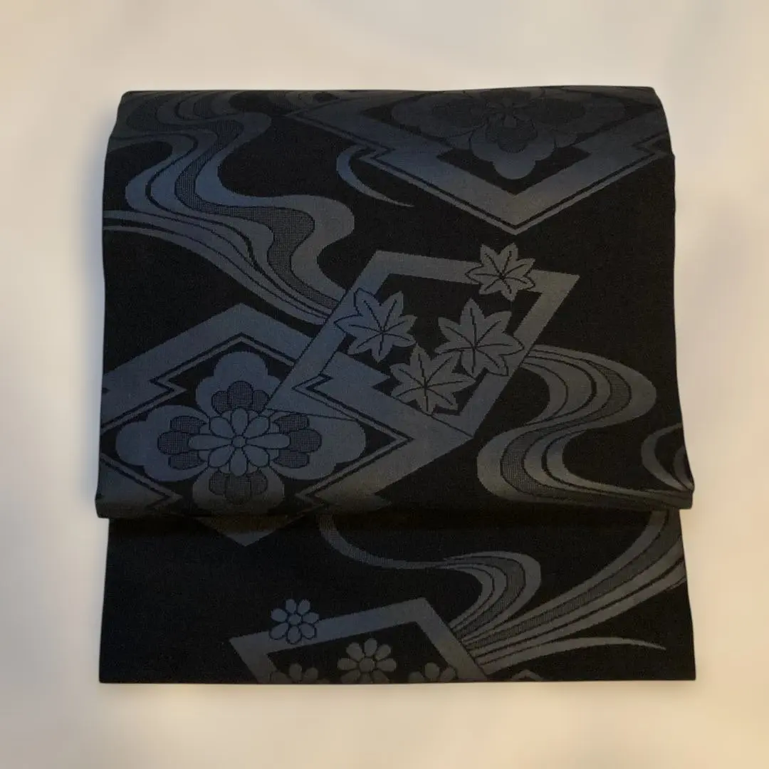 喪名古屋帶 花紋 波浪紋樣 的縮圖