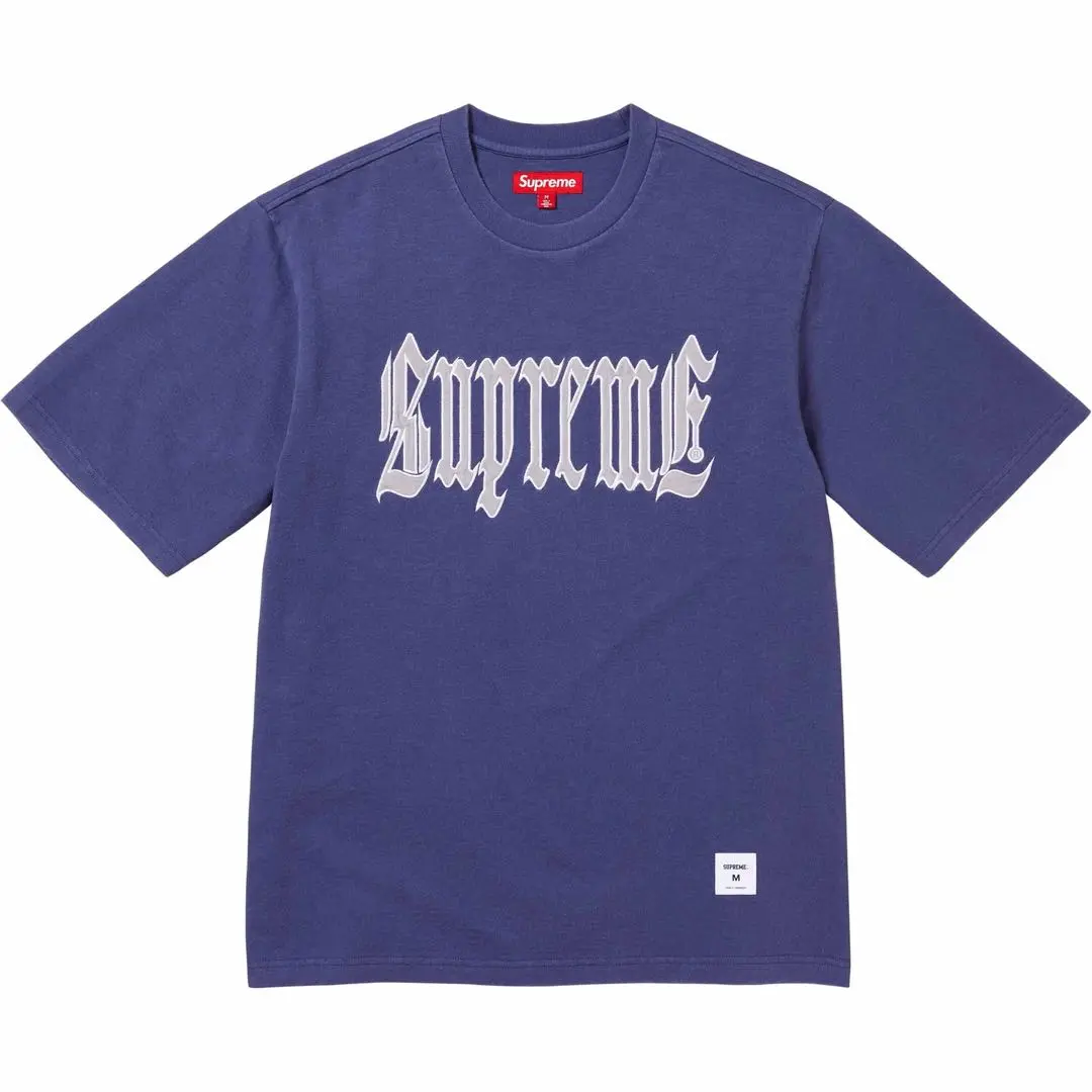 Supreme★洗練された芸術★オールド イングリッシュロゴ Tシャツ Supreme☆23FW WEEK 2 オールドイングリッシュロゴ 半袖 Tシャツ