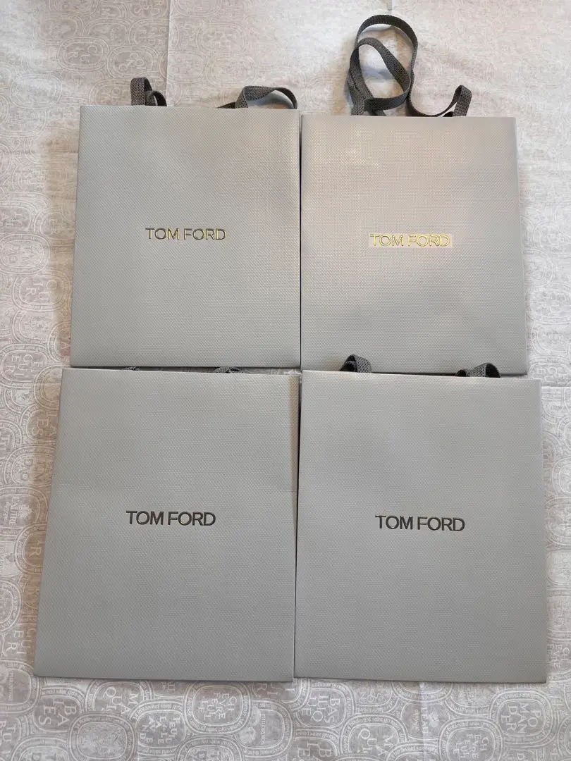 【新品・ショッパー付】TOM FORD 02 CHALET LUST 2025年最新】トムフォードビューティショップ袋の人気アイテム