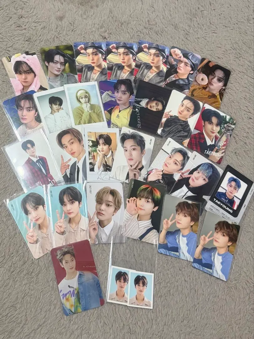 Thumbnail of Taeyeon Trading Card Set