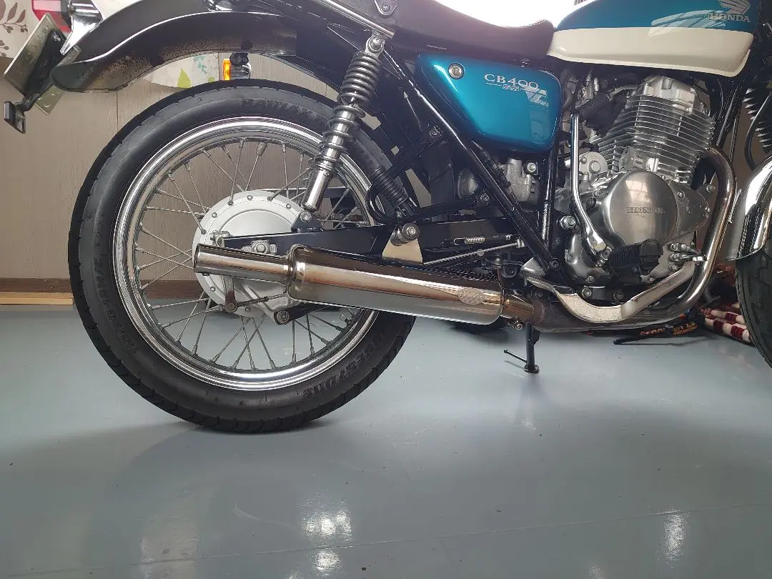 CB400ss WMキャプトンマフラー　【希少．美品．早い者勝ち】です 早い者勝ち 希少 CB400SS WM スーパーショートオンメガホン