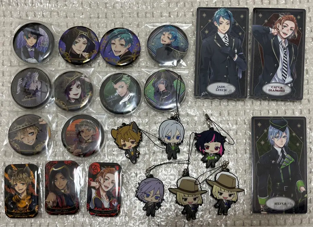 Thumbnail of Twisted Wonderland Can Badge Set