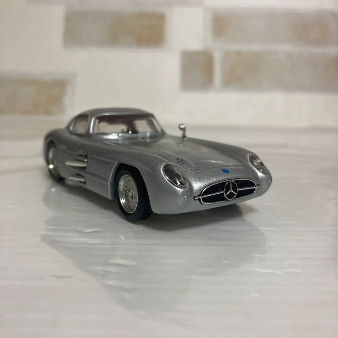 Thumbnail of Del Prado Mercedes-Benz 300SLR