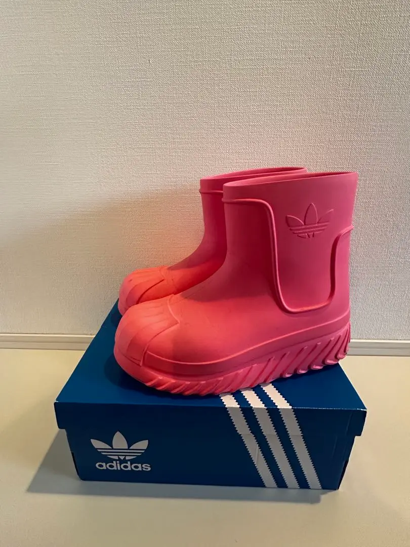 adidas アディフォーム　ミュール　ADIFOM SST BOOT 26㎝ adidas ブーツ アディフォーム SST / AdiFOM Boot アディダス