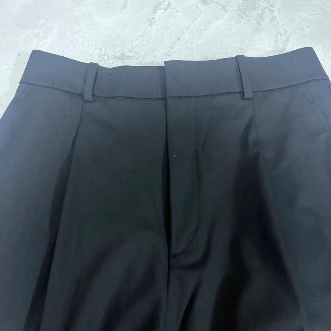 Thumbnail of UNIQLO Black Slacks, Size M