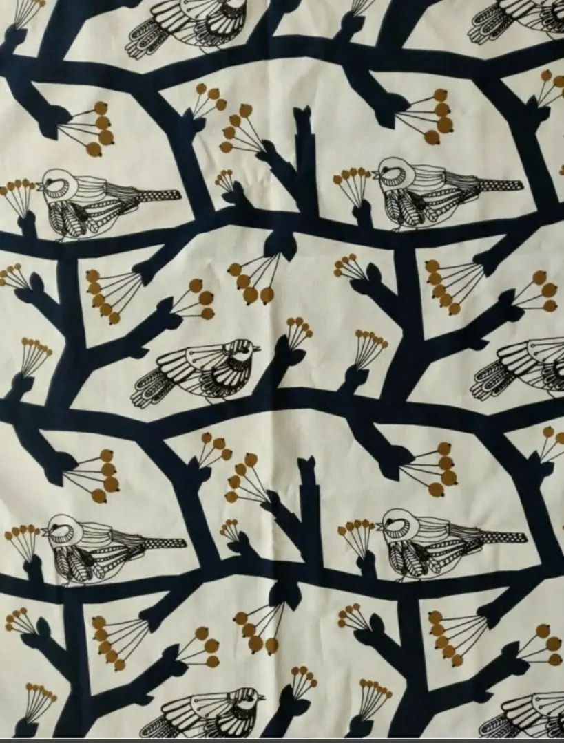 marimekkoマリメッコ★エプロンPikkupakkanenピックパッカネン マリメッコ（marimekko）生地（ファブリック） ピックパッカネン