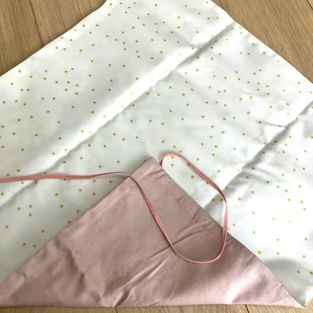 粉紅色×金色⭐︎的換尿布墊 的縮圖