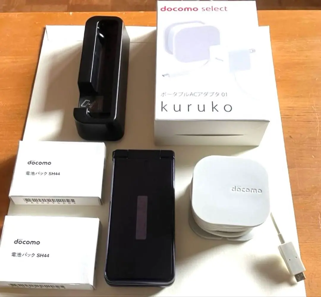 SH-01J AQUOS ケータイ Blue BlackACアダプター付 新品 美品SH-01J AQUOS ケータイ Blue BlackACアダプター付 - メルカリ