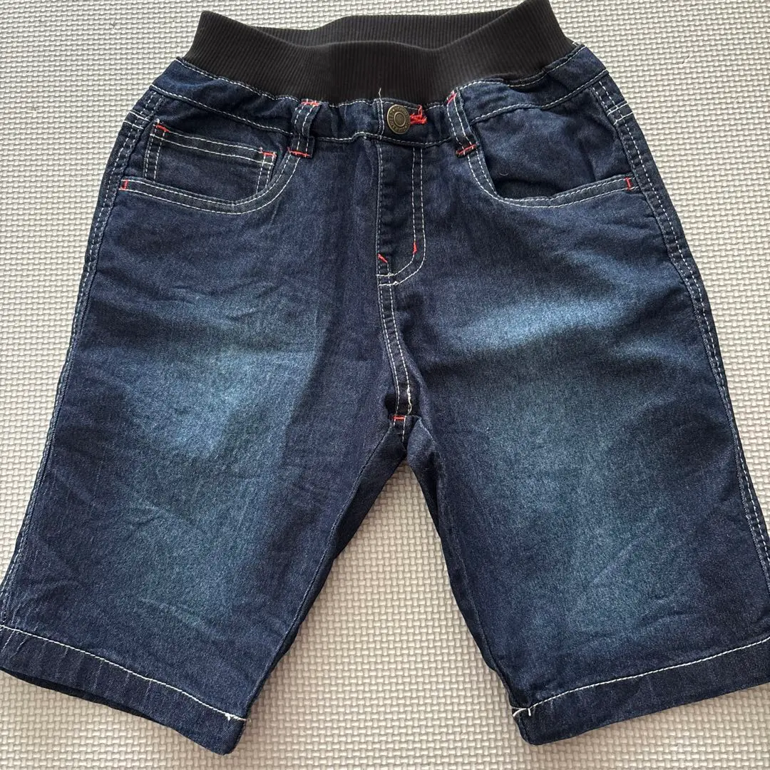 Thumbnail of Dark blue half pants, size 120