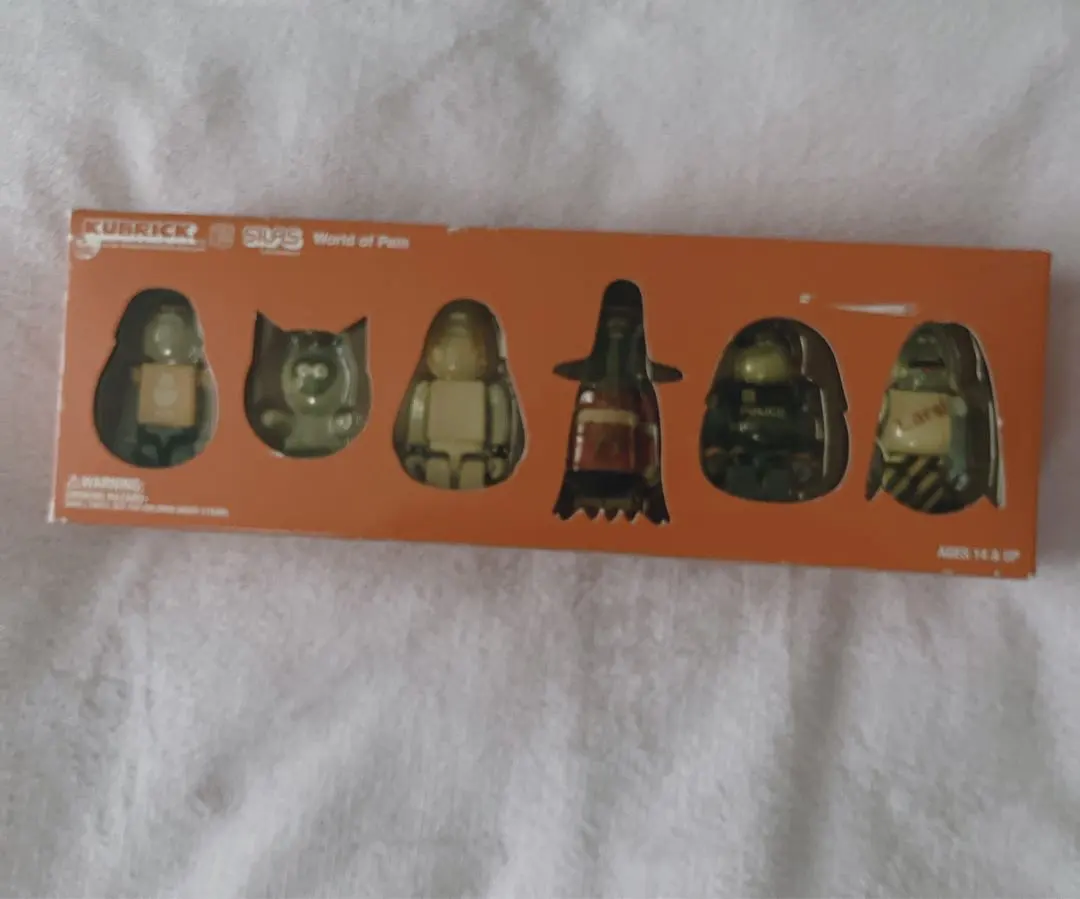 James Jarvisフィギュア　アートブックサイン入りsilasポスター James Jarvisフィギュア アートブックサイン入りsilasポスター