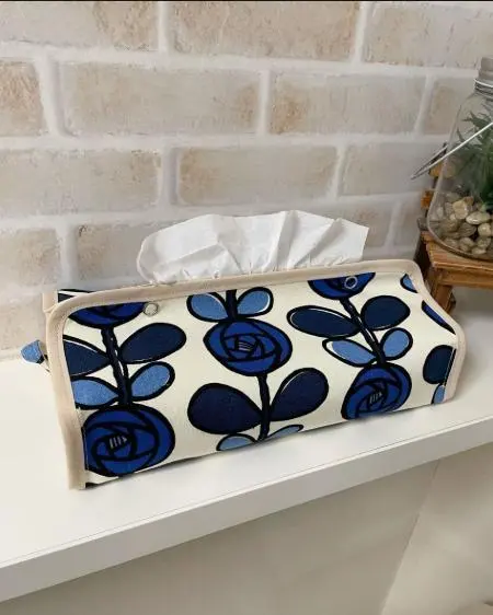 Thumbnail of Blue floral toilet paper holder cover