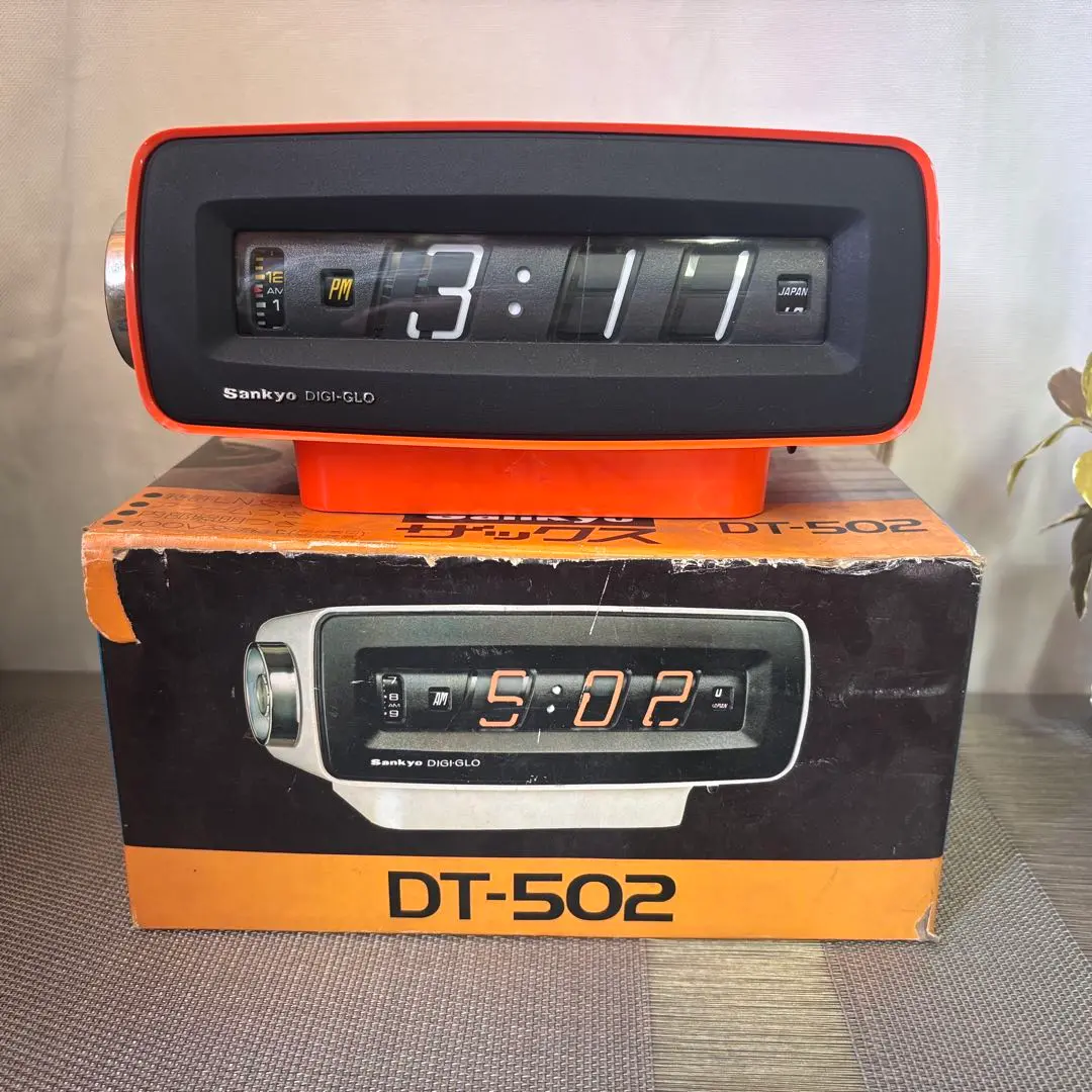 新品 Sankyo 三協精機製作所 昭和レトロ 置き時計 Yahoo!オークション -「三協精機」(置時計、掛時計) (インテリア