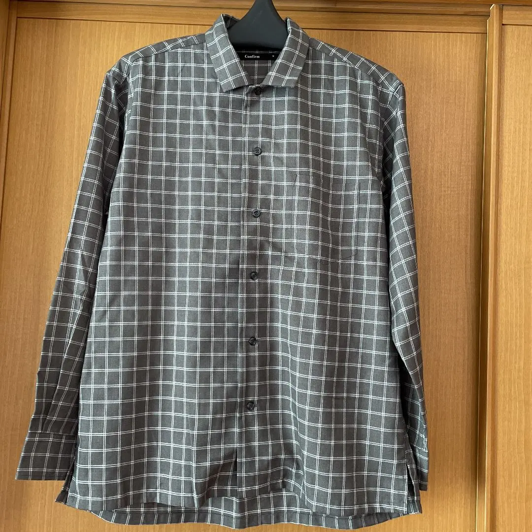 Thumbnail of Men's check shirt