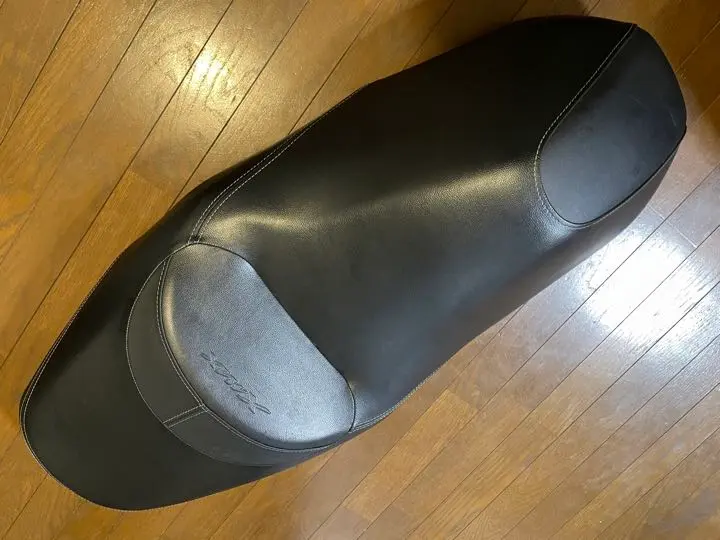 YAMAHA XMAX用 コンフォートシート SG42J YAMAHA 【当店在庫あり】18'〜22' XMAX SG42J/SG70J