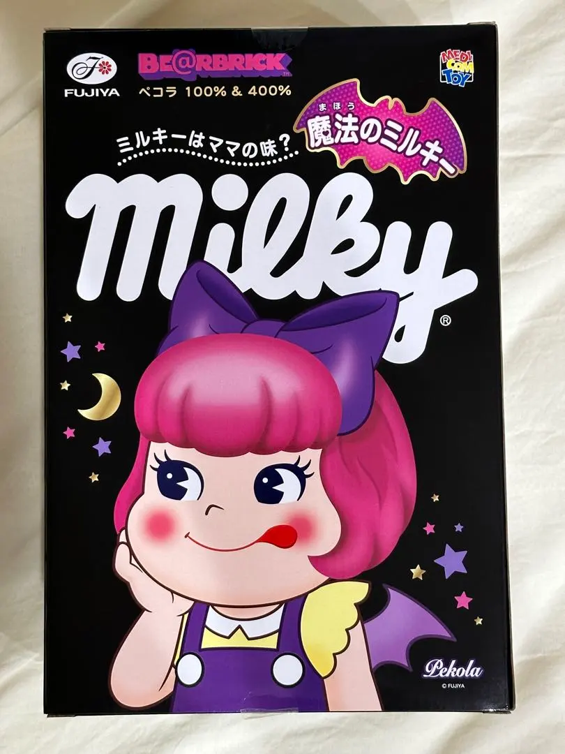 Thumbnail of New, unopened Bearbrick Pecola-chan 100% & 400% Peko-chan Fujiya