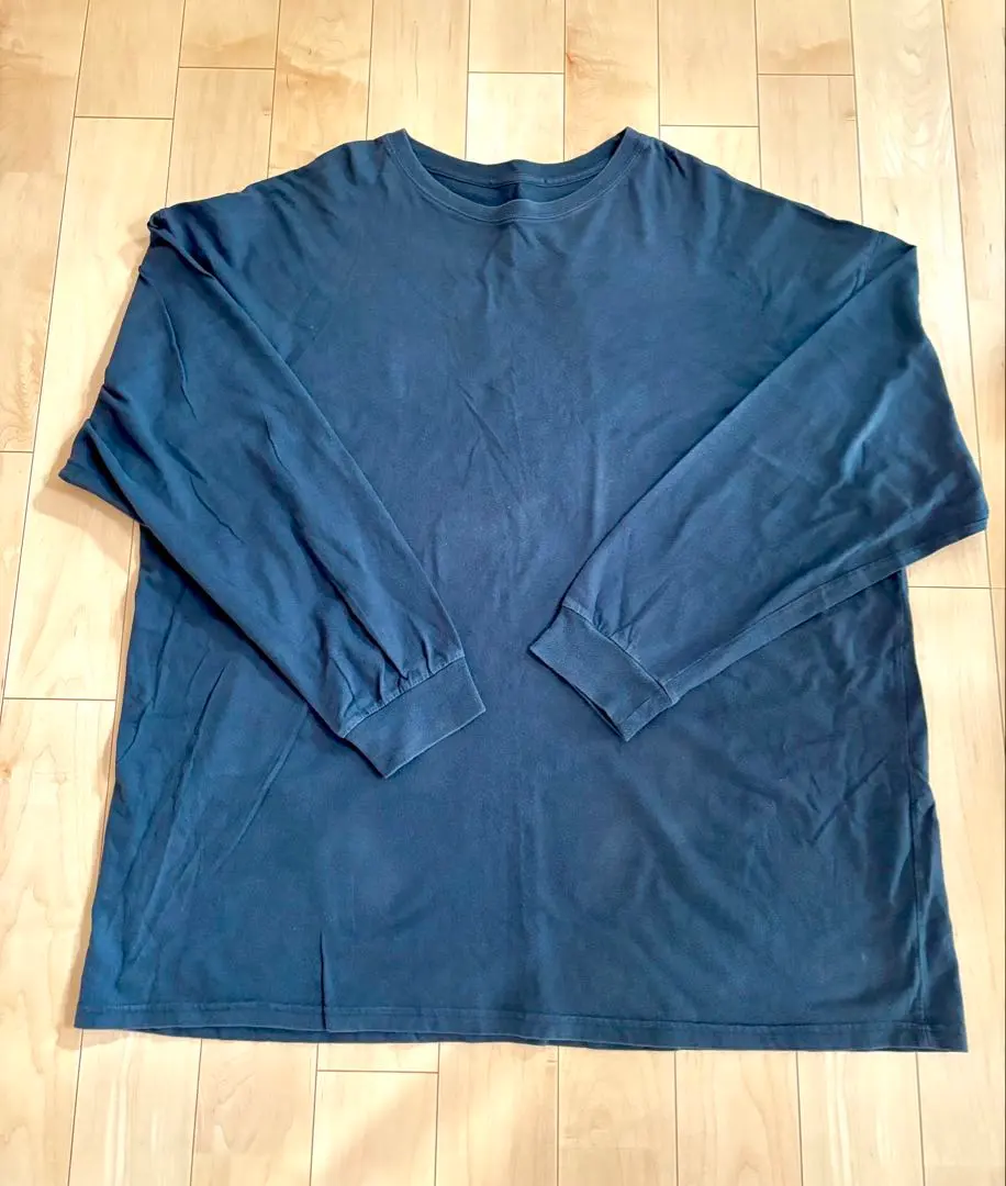 Thumbnail of Men's oversized long-sleeved cut-and-sew top, large size, black