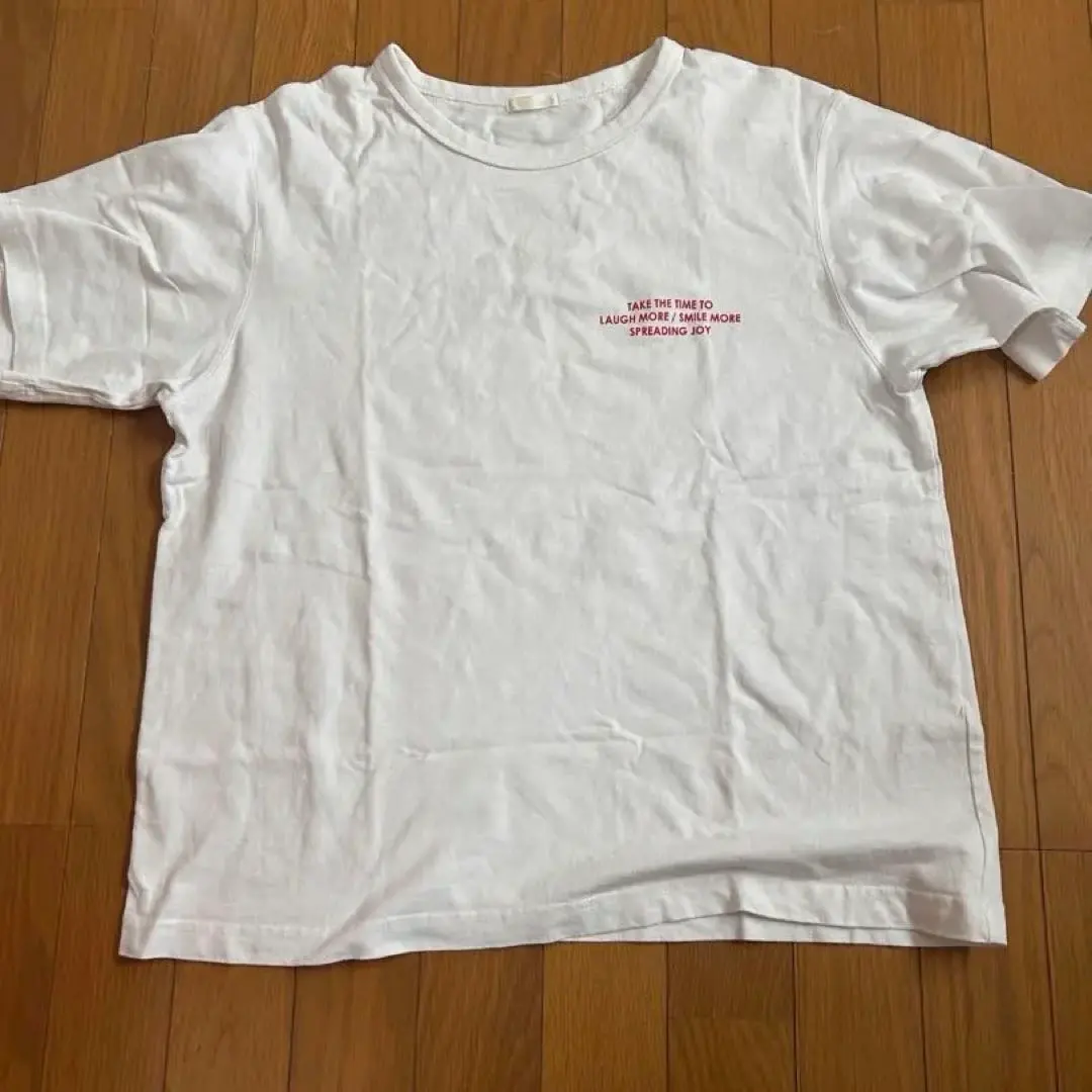 白色 T 恤 印花 的縮圖