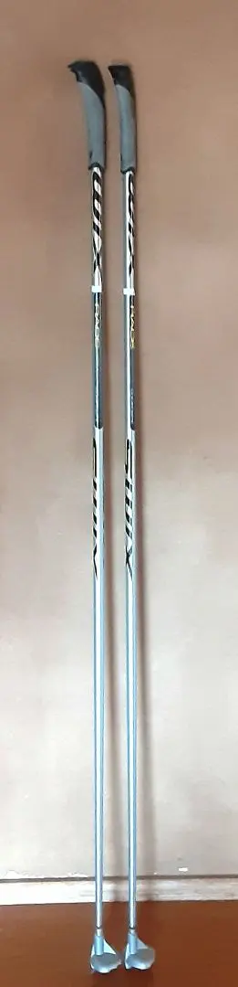 【底値価格】YOKO　7100　クロスカントリースキーポール141㎝美品カーボン 底値価格】YOKO 7100 クロスカントリースキーポール141㎝美品