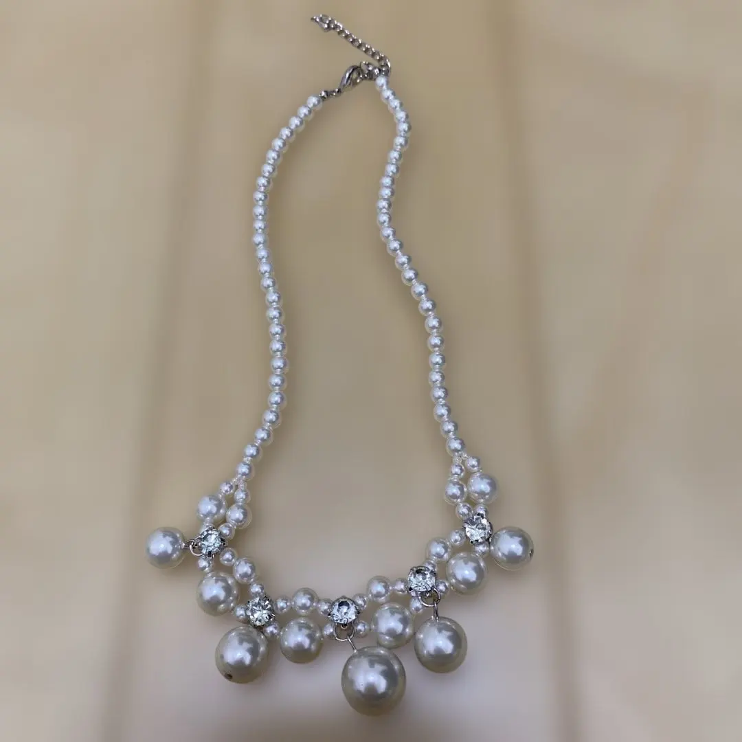 Thumbnail of Pearl and crystal necklace