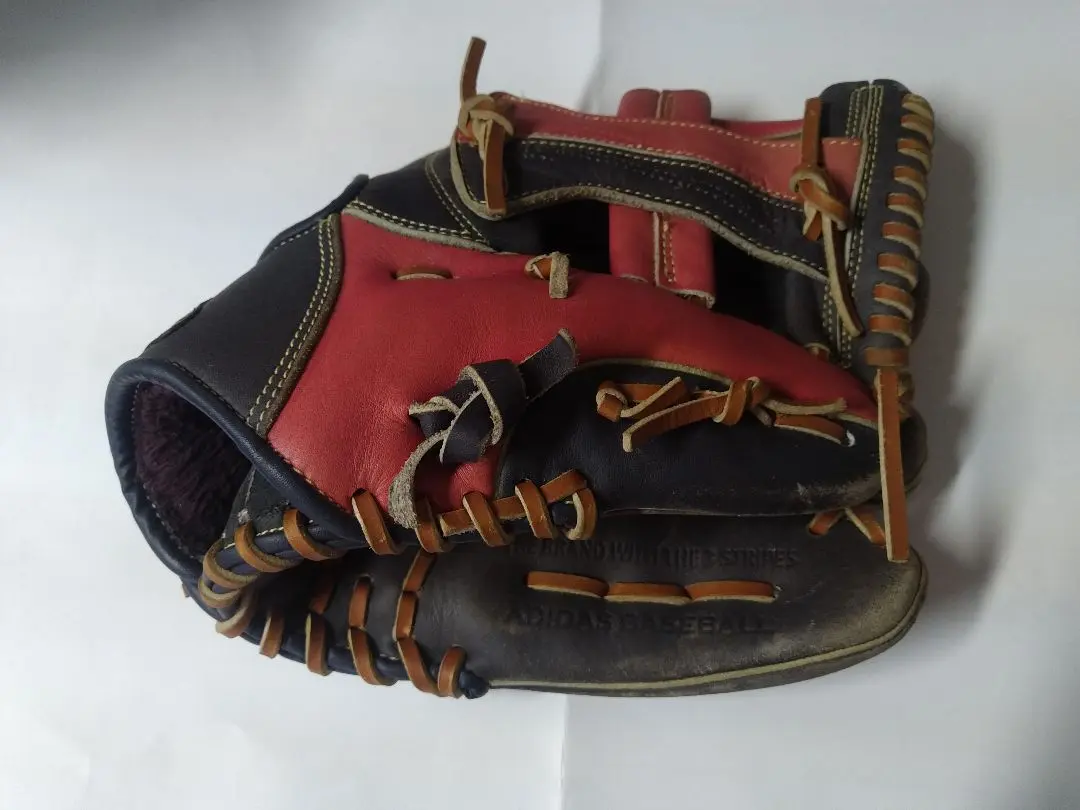 ✨新品✨adidas 西岡剛⚾シグネチャーモデル軟式グローブ 赤/黒 タグ付き 西岡剛モデル