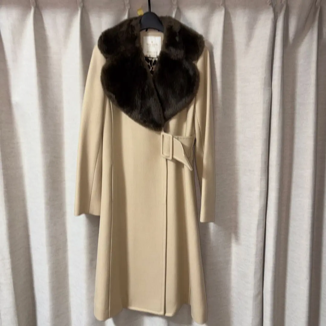 新品　タグ付き　Kate Spade ¥79,200 ファー タイ コート 新品 タグ付き Kate Spade ¥79,200 ファー タイ コート