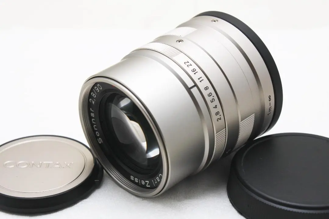 Carl Zeiss Sonnar T* 90mm F2.8 G | b's mono-log