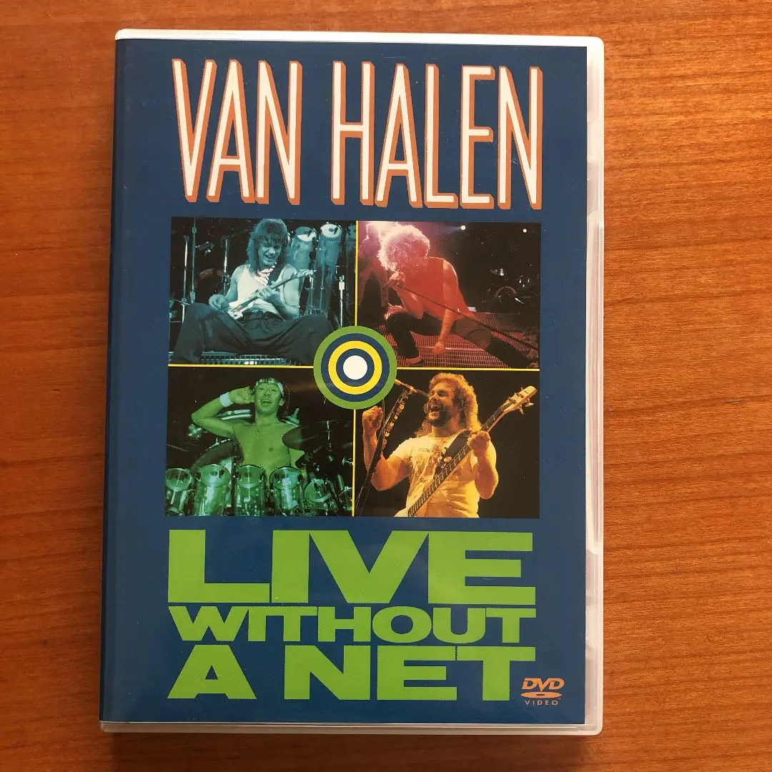 廃盤　DVD　国内盤　ヴァン・ヘイレン　ライヴ・ウィズアウト・ア・ネット 51Ha3hFIpnL._AC_SY200_QL15_.jpg