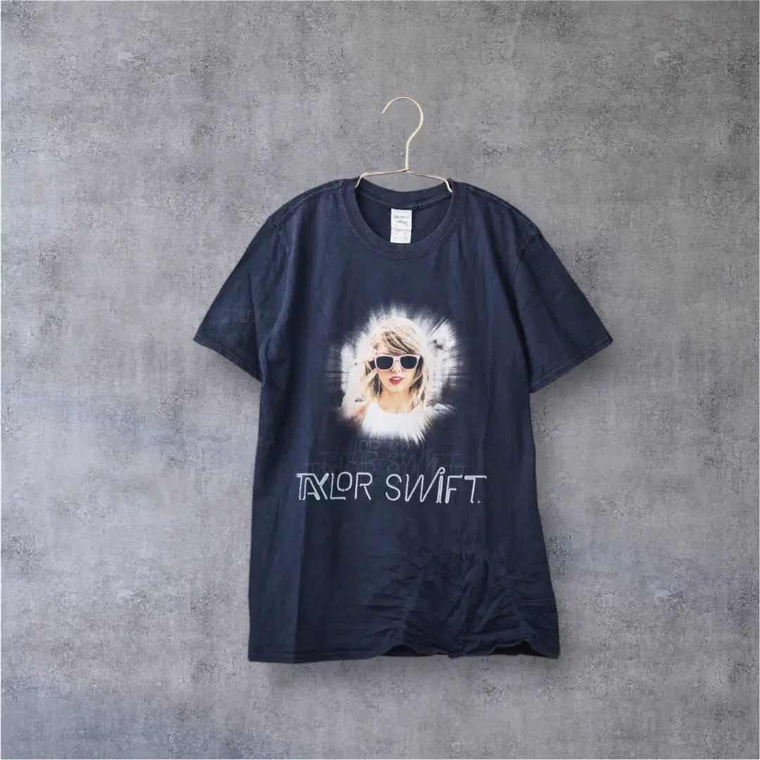Taylor Swift 1989ツアーグッズ　Ked'sスニーカー&Tシャツ Keds x Taylor Swift TS 1989 World Tour Cities Midnights Eras