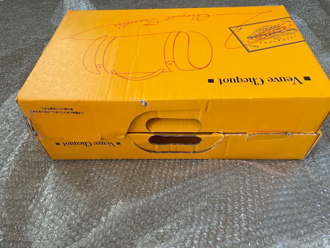 お値下げ！veuve clicquot トラベラー　ボトル付き veuve clicquot トラベラー ボトル付き