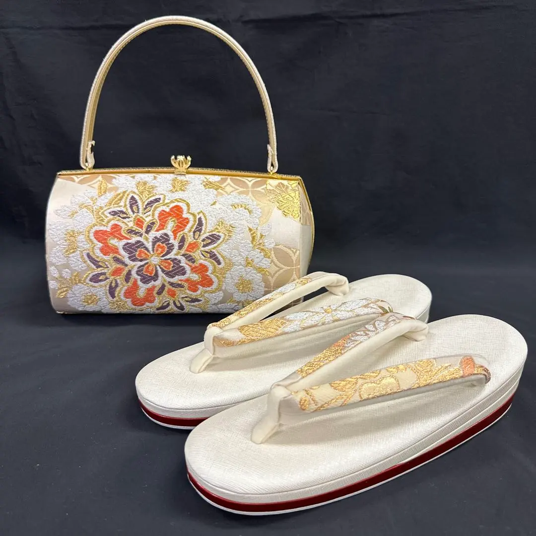 Thumbnail of New Zori Bag Set White Geometric Floral Pattern Furisode Formal Wear 2940