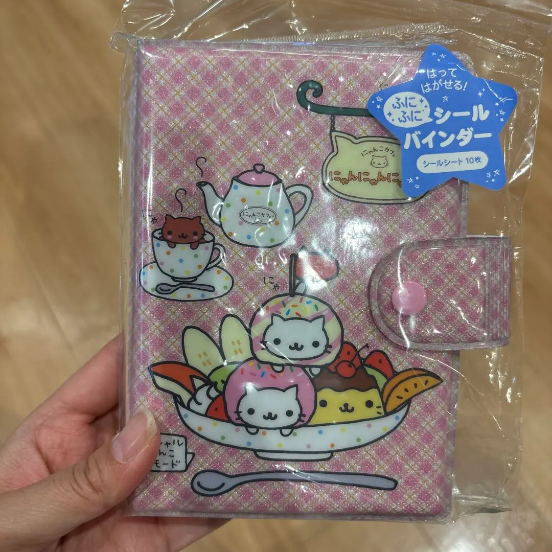 Thumbnail of Nyan Nyan Nyanko Sticker Binder