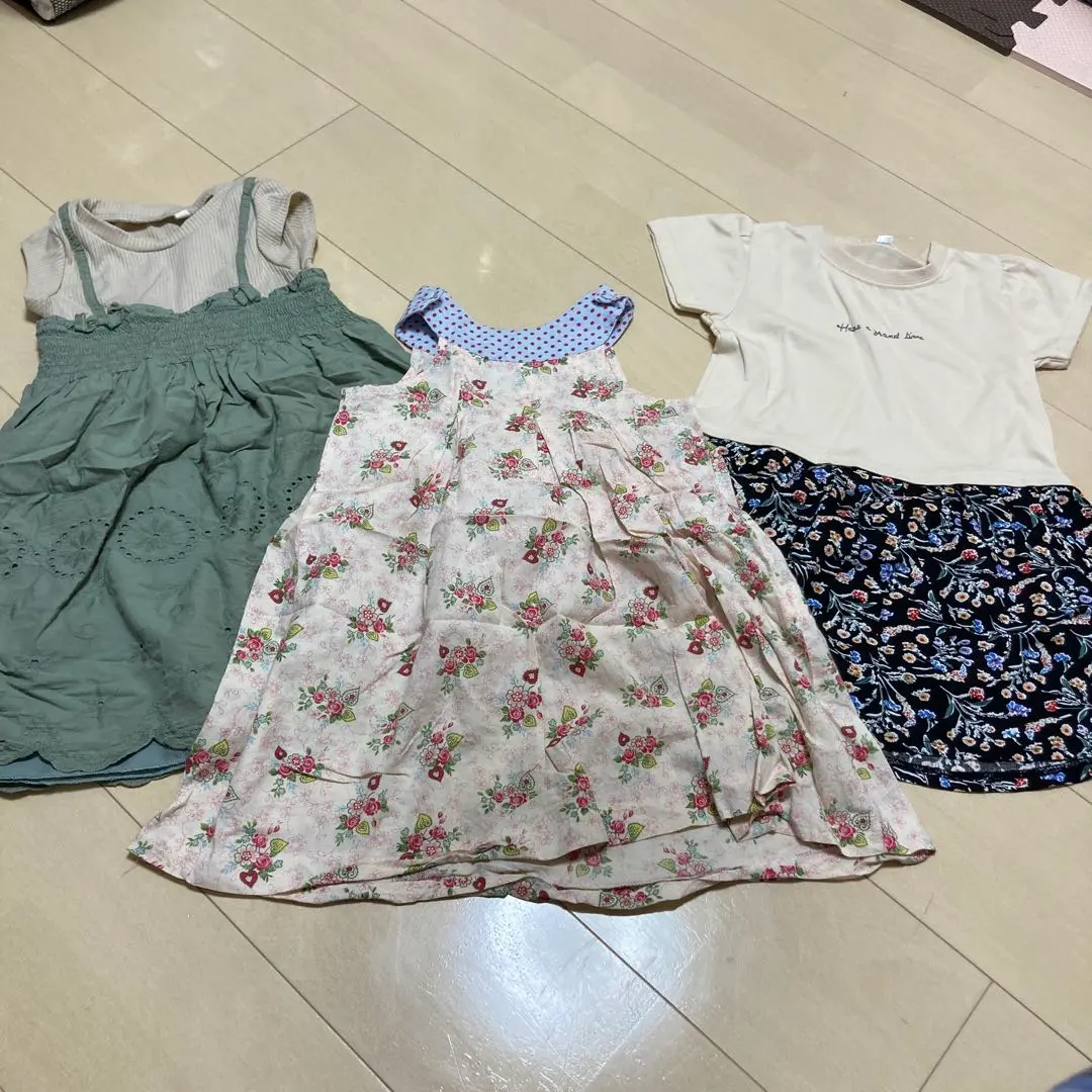 Thumbnail of Girl's Dresses - Bundle - Size 110