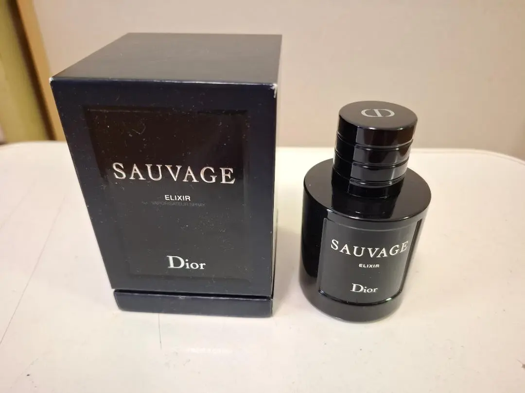 Dior SAUVAGE ELIXIR 香水　値下げしました 2025年最新】dior sauvage elixirの人気アイテム - メルカリ