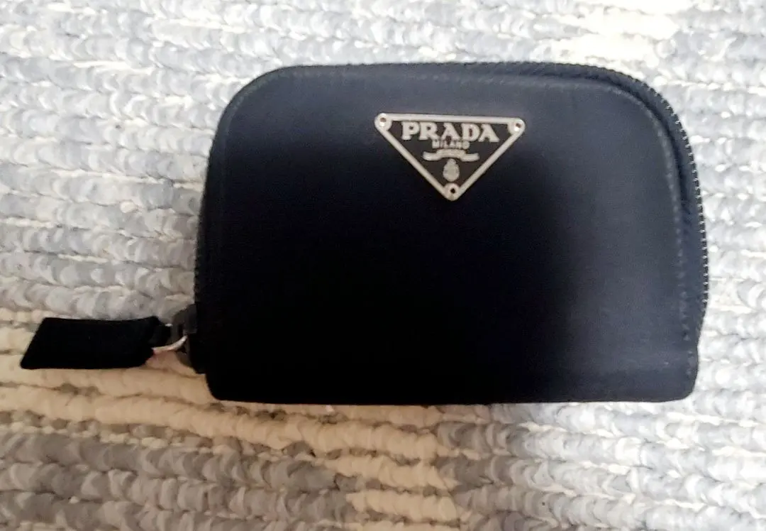 2025年最新】prada プラダ ラウンドファスナー6連キーケースの
