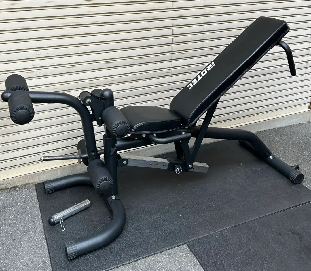 マルチポジションベンチ専用 プレートロードペックフライ